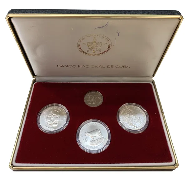 Set 3 * 5 Pesos Alimentos para todos 1981/82